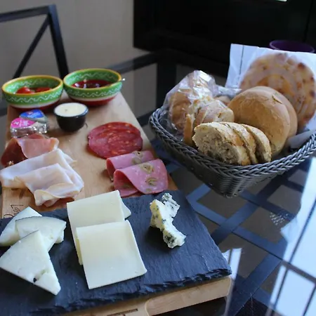 Mare Bed & Breakfast Mijas